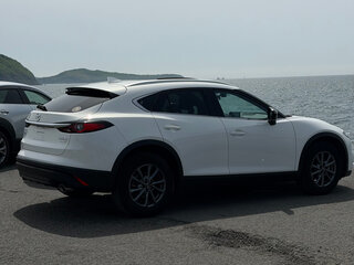 2023 Mazda CX-4 I Рестайлинг, белый, 2050000 рублей, вид 4