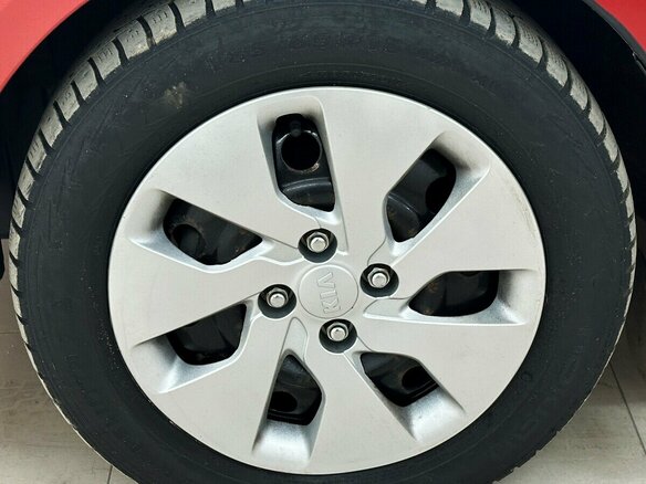 2013 Kia Rio 4-speed III, красный, 910000 рублей - вид 13