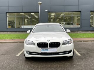 2013 BMW 5 серии 520i VI (F10/F11/F07), белый, 1150000 рублей, вид 2
