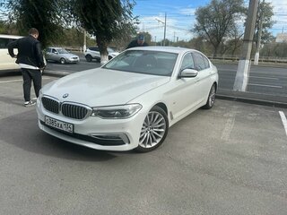 2018 BMW 5 серии 530i xDrive VII (G30/G31/G38), белый, 3850000 рублей, вид 1