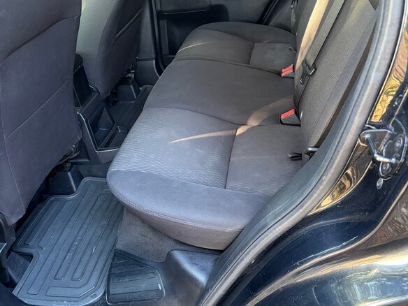 2011 Land Rover Freelander II Рестайлинг, чёрный - вид 12