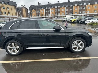 2019 Audi Q5 45 TFSI II (FY), чёрный, 3390000 рублей, вид 3