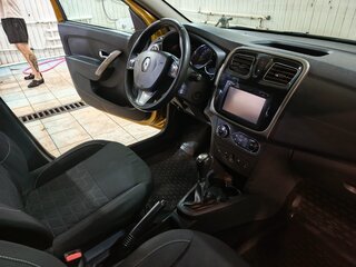 2016 Renault Sandero Stepway II, золотистый, 575000 рублей, вид 4