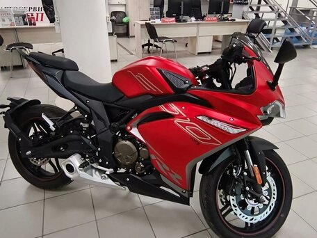 2026 Voge 300RR, красный, 304000 рублей, вид 2