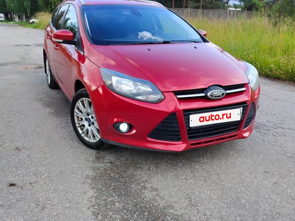 2013 Ford Focus III, красный, 780000 рублей - вид 9