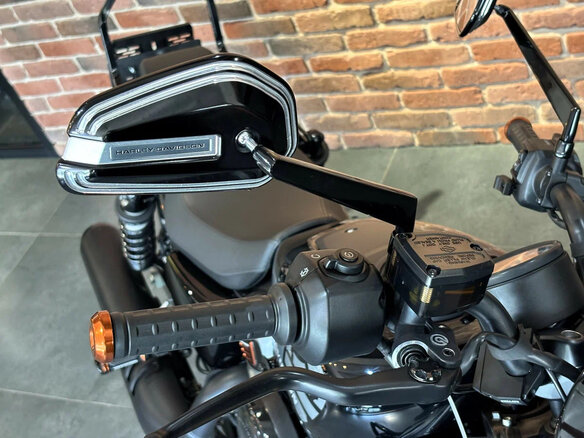 2022 Harley-Davidson Nightster, чёрный, 1400000 рублей - вид 13