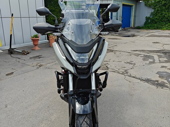 2025 Honda NC 750X, серебристый, 1150000 рублей - вид 1