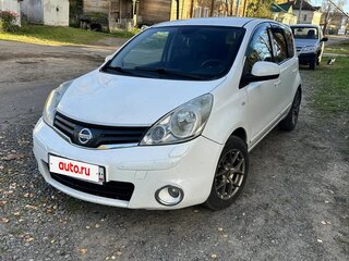 2013 Nissan Note I Рестайлинг, белый, 630000 рублей, вид 1