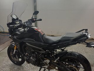 2017 Yamaha MT-09 Tracer (FJ-09), чёрный, 790000 рублей, вид 5