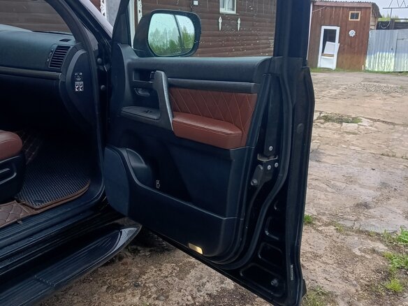 2008 Toyota Land Cruiser 200 Series, чёрный - вид 16
