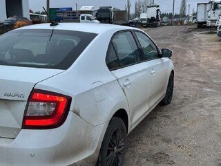 2018 Skoda Rapid I Рестайлинг, белый, 1017450 рублей, вид 3