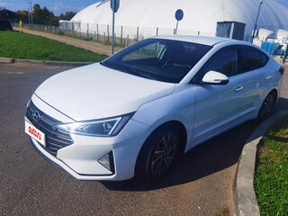 2018 Hyundai Avante VI Рестайлинг, белый, 1510000 рублей, вид 1