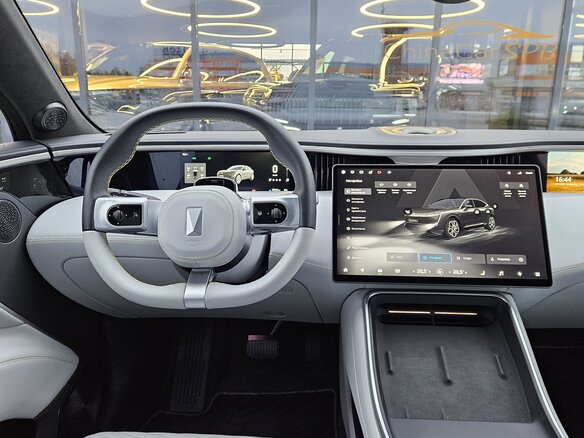 2025 Avatr 11 116 kWh I, серый, 6800000 рублей - вид 21