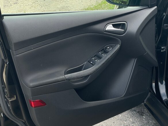 2012 Ford Focus III, чёрный, 740000 рублей - вид 17
