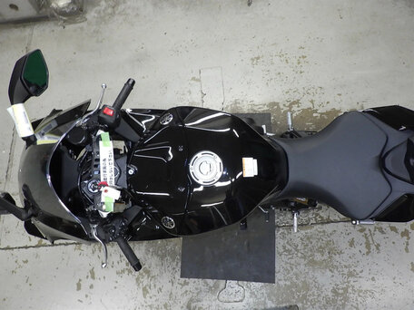 2026 Yamaha YZF-R9, чёрный, 1650000 рублей, вид 3