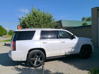 2016 Chevrolet Tahoe IV, белый, 2700000 рублей, вид 4