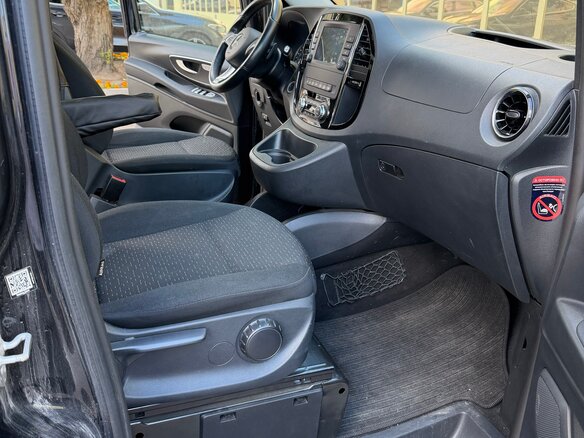2021 Mercedes-Benz Vito 119 BlueTEC L2 III (W447), чёрный, 4100000 рублей - вид 5
