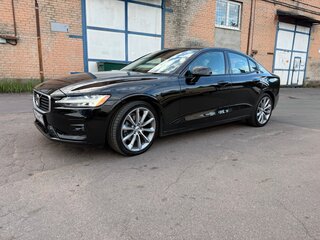 2020 Volvo S60 III, чёрный, 2599999 рублей, вид 1