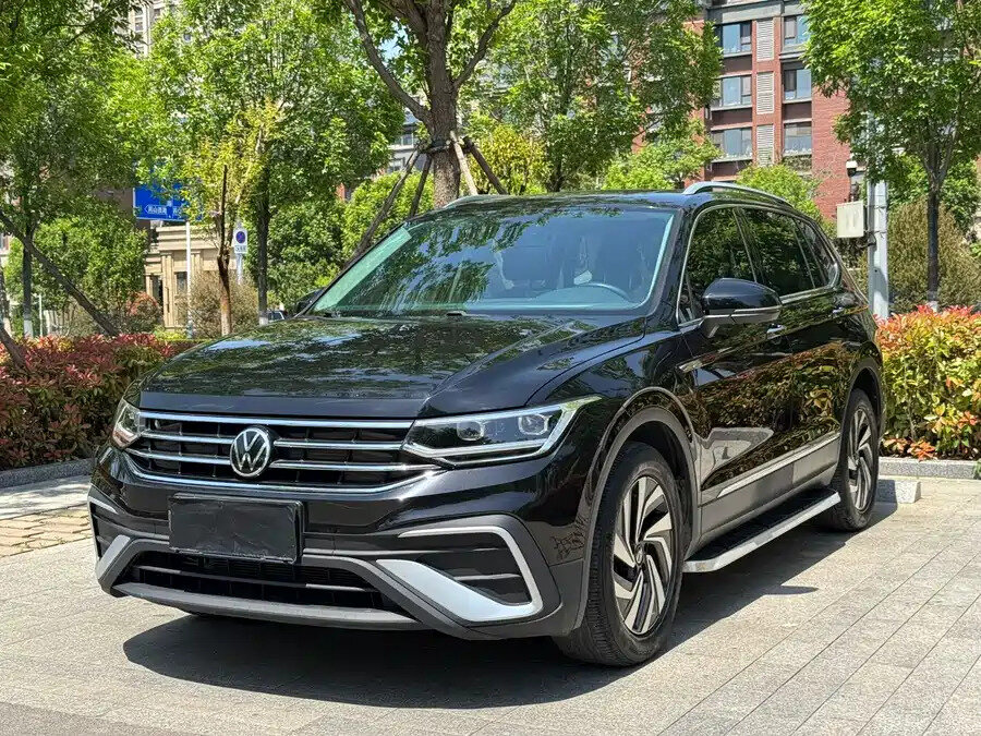 Открыть фотографии: Volkswagen Tiguan II Рестайлинг