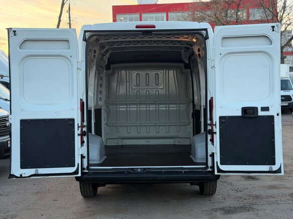 2014 Peugeot Boxer, белый, 2100000 рублей - вид 15