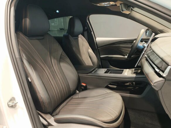 2026 Geely Preface I, белый, 3329990 рублей - вид 6