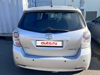 2009 Toyota Verso I, серый, 725000 рублей, вид 4