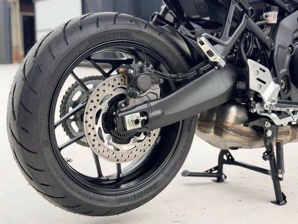 2026 Yamaha Tracer 9, чёрный, 1970000 рублей - вид 12