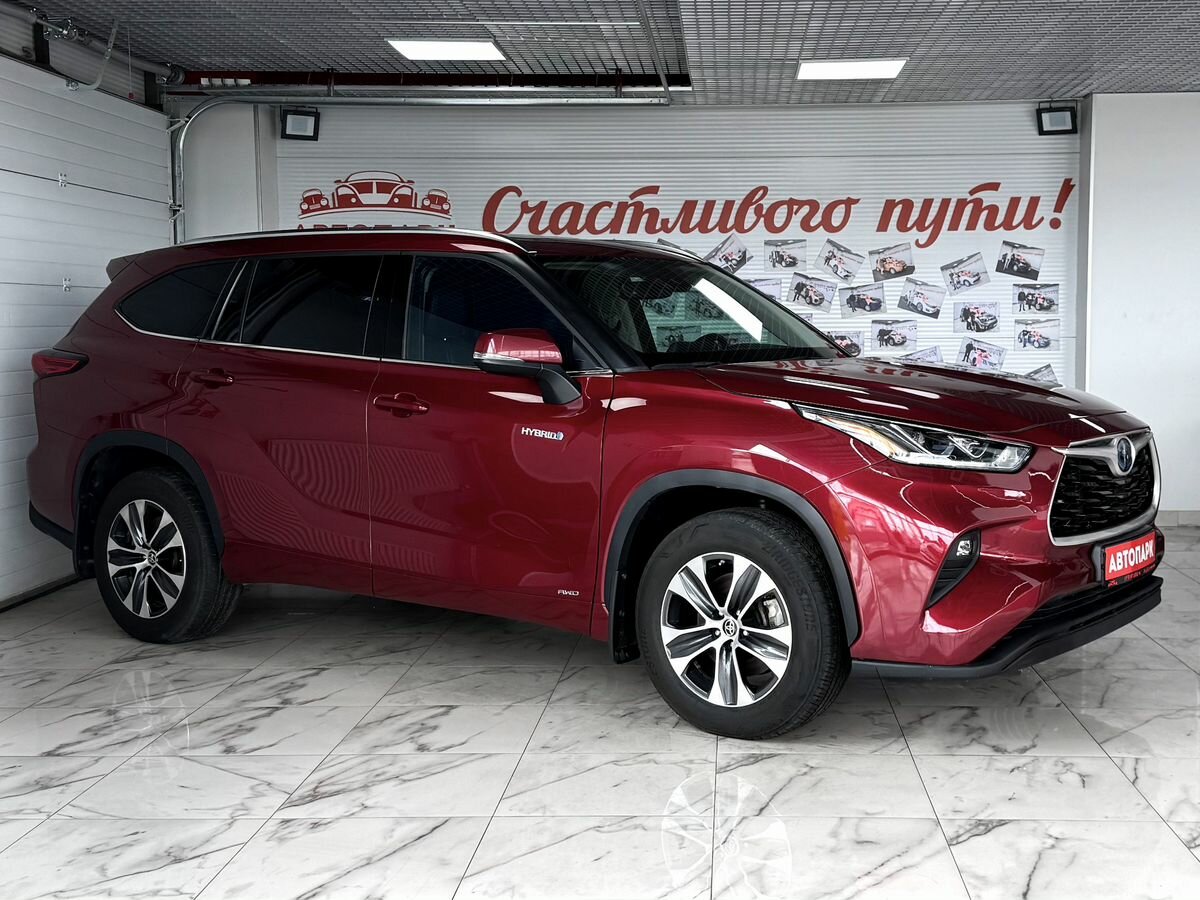 Открыть фотографии: Toyota Highlander IV (XU70)