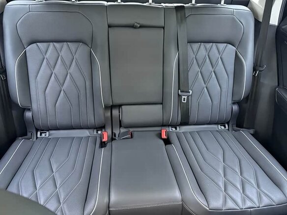 2022 Volkswagen Tiguan II Рестайлинг, чёрный, 2550111 рублей - вид 24