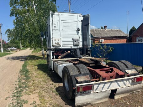 1999 Renault Magnum, белый, 800000 рублей, вид 3