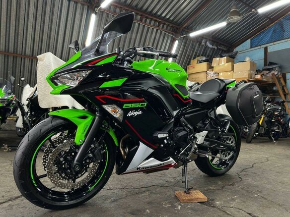 2021 Kawasaki Ninja 650, зелёный, 880000 рублей - вид 2