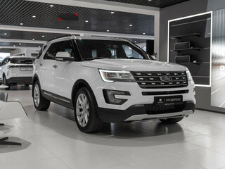 2017 Ford Explorer V Рестайлинг 2, белый, 2220000 рублей, вид 2