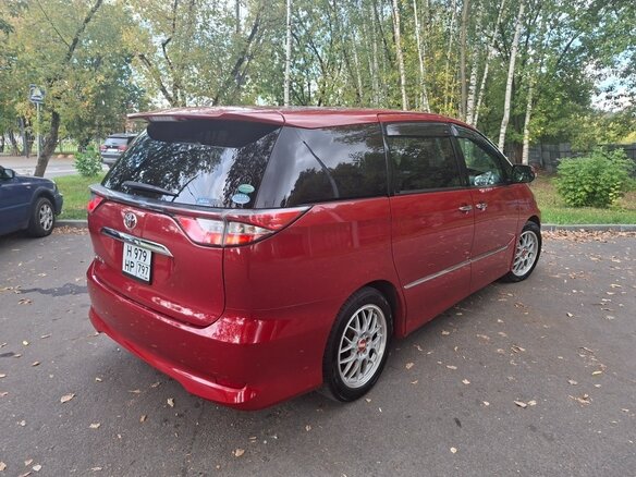 2016 Toyota Estima III Рестайлинг 3, красный, 2880000 рублей - вид 3