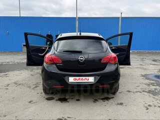 2011 Opel Astra J, чёрный, 400000 рублей, вид 4