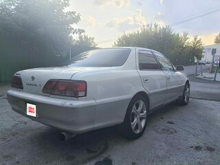 1999 Toyota Cresta V (X100) Рестайлинг, белый, 650000 рублей, вид 5