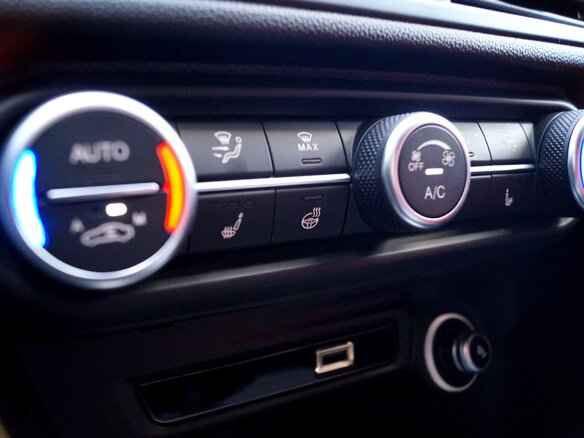 2023 Alfa Romeo Giulia II (952) Рестайлинг, чёрный - вид 29