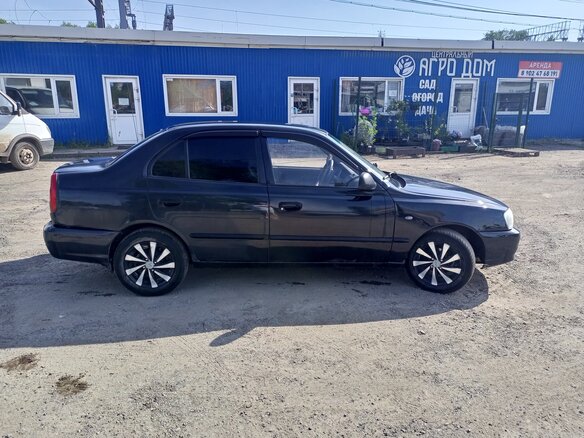 2011 Hyundai Accent ТагАЗ II, чёрный, 250000 рублей - вид 4