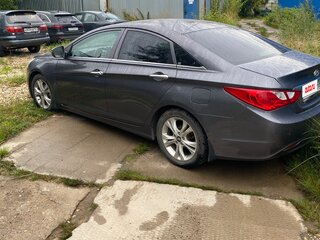2010 Hyundai Sonata VI (YF), серый, 860000 рублей, вид 3