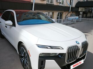 2023 BMW 7 серии 740i VII (G70), белый, 9900000 рублей, вид 3