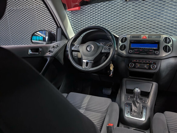 2011 Volkswagen Tiguan I Рестайлинг, чёрный, 1280000 рублей - вид 12