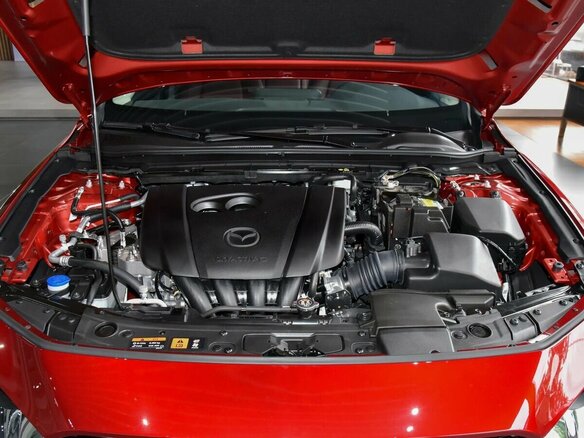 2025 Mazda 3 Axela IV (BP), красный, 3600000 рублей - вид 11