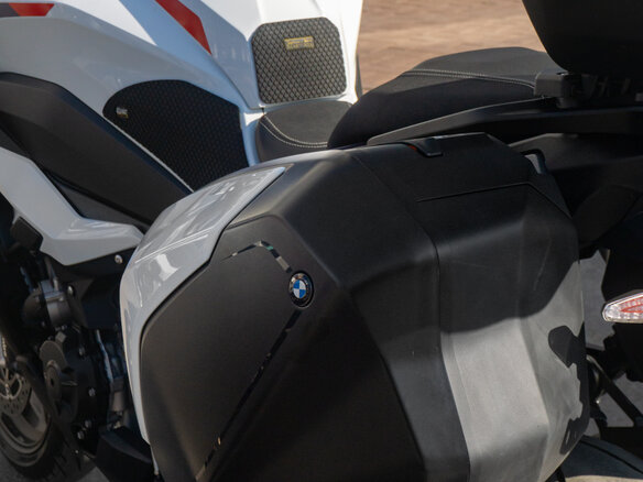 2024 BMW S 1000 XR, белый, 2700000 рублей - вид 9