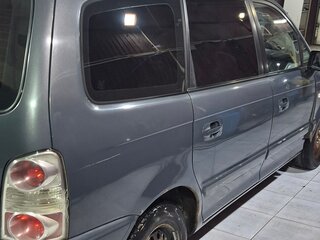 2005 Hyundai Trajet I Рестайлинг, серый, 370000 рублей, вид 3