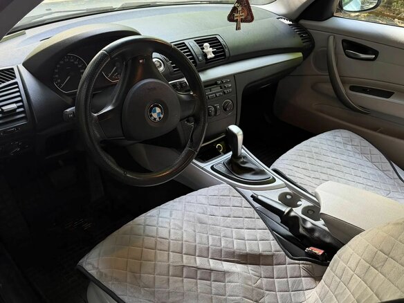 2008 BMW 1 серии 116i I (E81/E82/E87/E88) Рестайлинг, белый, 800000 рублей - вид 6
