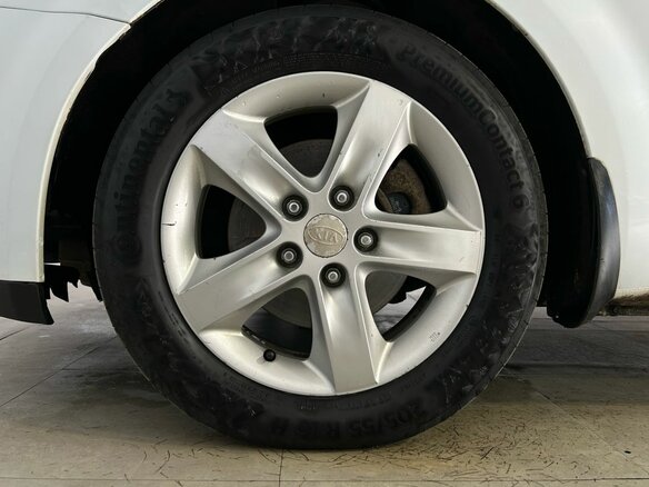 2010 Kia Ceed I, белый, 610000 рублей - вид 13