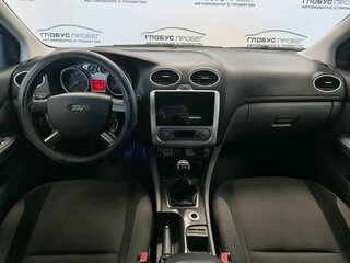 2008 Ford Focus II Рестайлинг, серебристый, 399000 рублей, вид 4