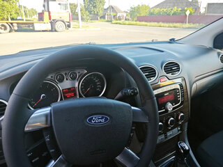 2008 Ford Focus II Рестайлинг, серебристый, 630000 рублей, вид 3