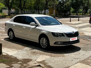 2013 Skoda Superb DSG II Рестайлинг, белый, 1500000 рублей, вид 2