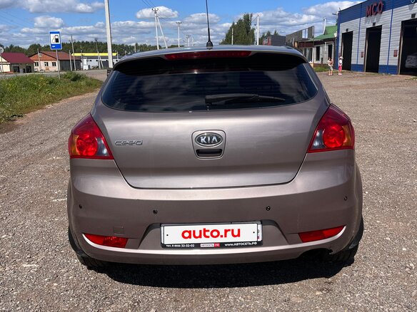 2009 Kia Ceed I, бежевый, 407000 рублей - вид 3