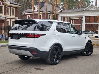 2025 Land Rover Discovery P300 V Рестайлинг, белый, 6590000 рублей, вид 4